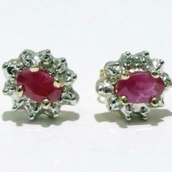Vintage 14k Two Tone Gold Genuine
Ruby & Diamond Halo Stud Small Earrings - Picture 4 of 16